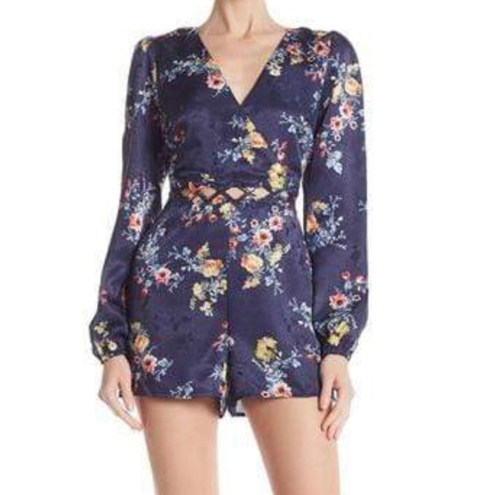 MATERIAL GIRL - Surplice Floral Lattice Romper